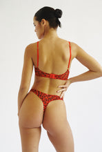 Load image into Gallery viewer, DAISY THONG CHERRY CHEETAH
